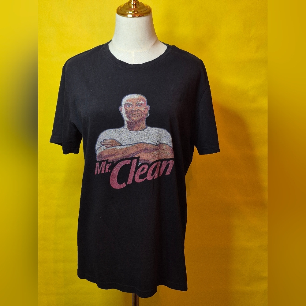 Black Graphic T-Shirt Mr. Clean